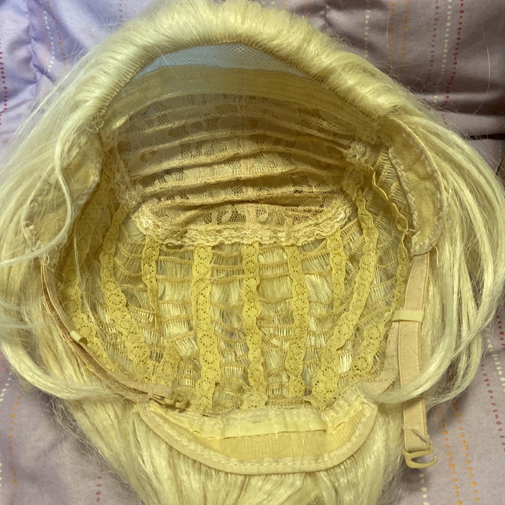 Elsa Wig - Picture 5 of 5